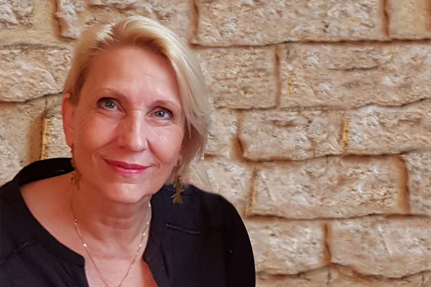 Porträt von Dr. med. Ingrid Paur, Fachärztin für Allgemeine Innere Medizin und Inhaberin der Gemeinschaftspraxis Wettingen